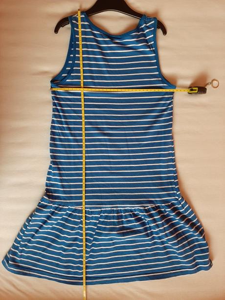 Šaty na 10 r., palomino,140