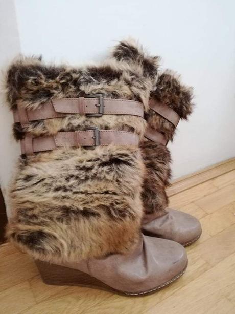 Kožušinové čižmy, deichmann,42