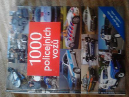 Fotogaléria policajnch áut - kniha má 350 strán,