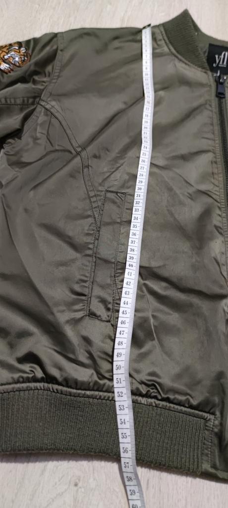 Jarná bomberka, reserved,38