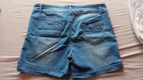 Dámske kraťasy, 36