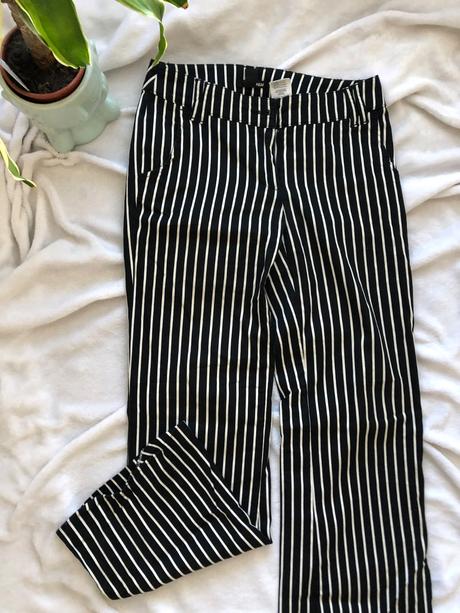 Pásikavé čierne nohavice, h&m,36