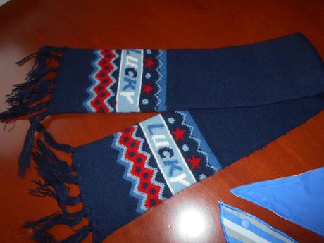 Šál a nákrčník, 98