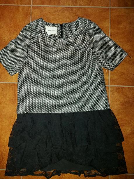 Dievčenské šaty, 128