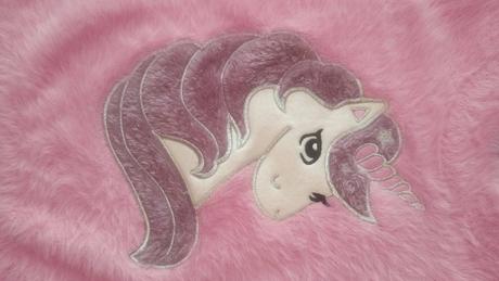 Chlpaty svetrik jednorozec 140, sinsay,140