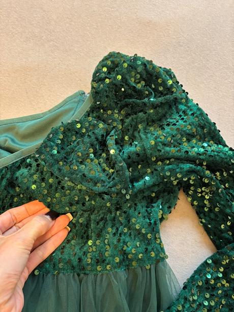 Spoločenske saty, 158