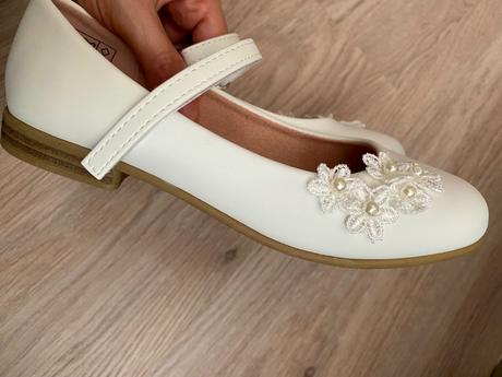 Balerínky, slávnostne topánky v top stave, humanic,34