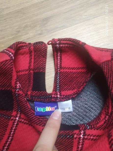 Červené karovane šaty, lupilu,110