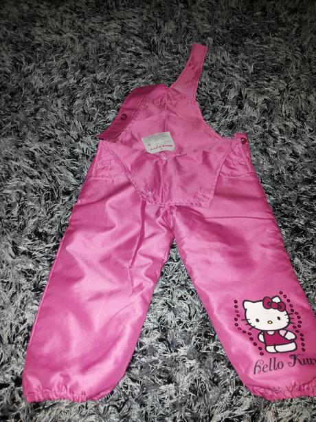 Oteplovacky, sanrio,86