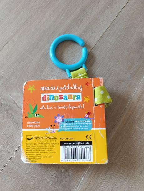 Neboj sa a pohladkaj dinosaura,