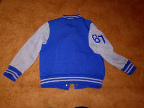 Mikina 122 s poštou, 122