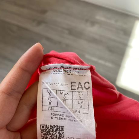 Guess tricko, guess,122