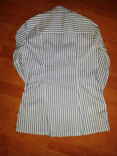 Športovo - elegantná blúzka  v top stave, promod,l