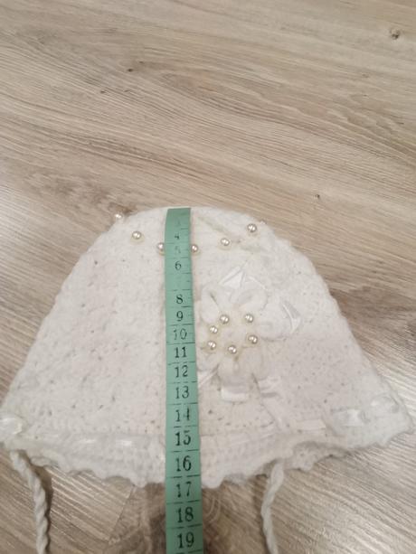 Dievčenska strikovana biela čiapka, 86