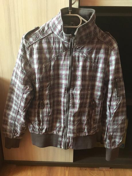 Prechodná bunda, 164