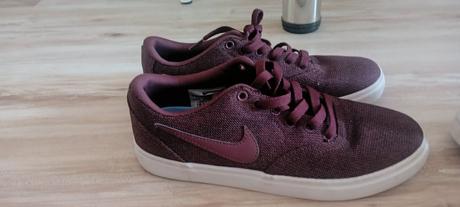 Tenisky s poštou, nike,38