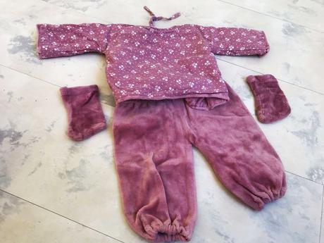 Zamatové oblečenie na veľkú bábiku,