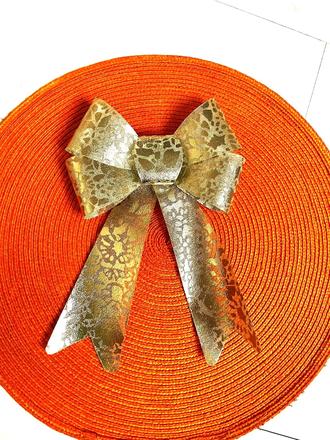 Zlatá vianočná mašľa,