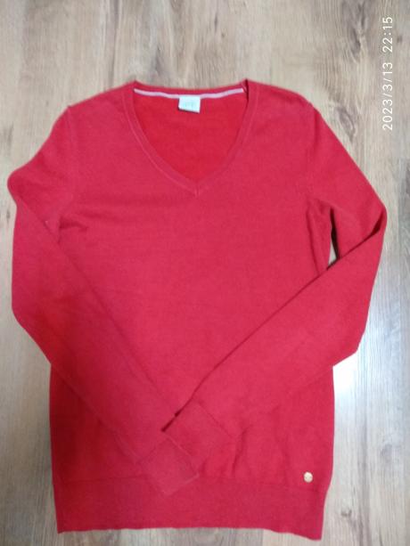 Cerveny pulover, esprit,s
