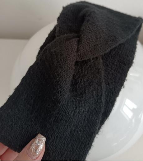 Teplá čelenka na chladné dni, 