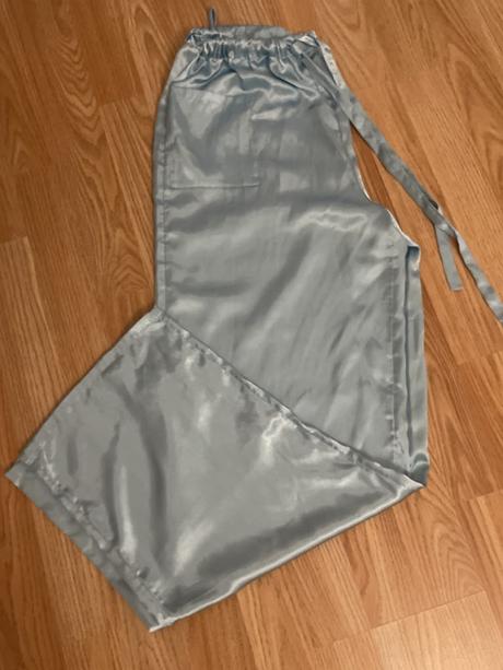 Dámske  saténové pyžamové nohavice, m