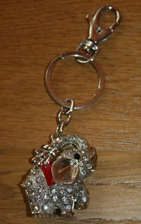 Kovový prívesok slon, 