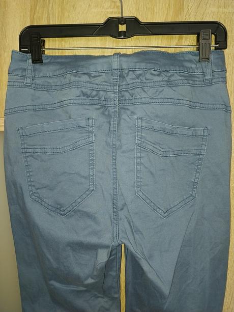 Nohavice č.36-38, 36