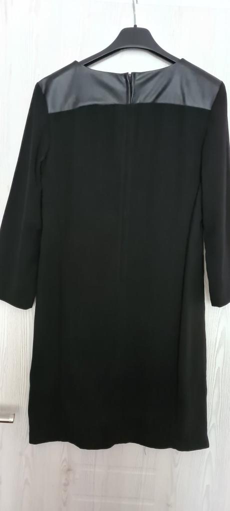 Šaty s koženkou, xs