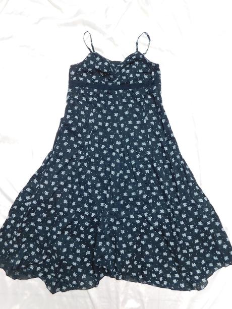 Pekne letne šaty, 164