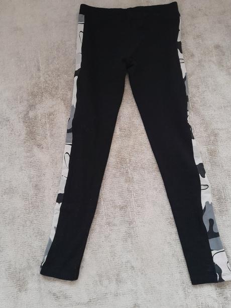 Predam dievčenské leginy, 152