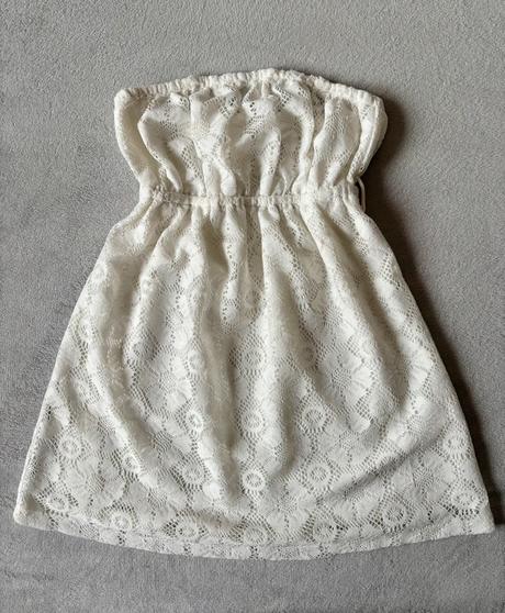 Dámske letné šaty bez ramienok v bielej farbe, gate,s