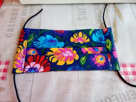 Ochranná rúška na tvár s drôtikom,