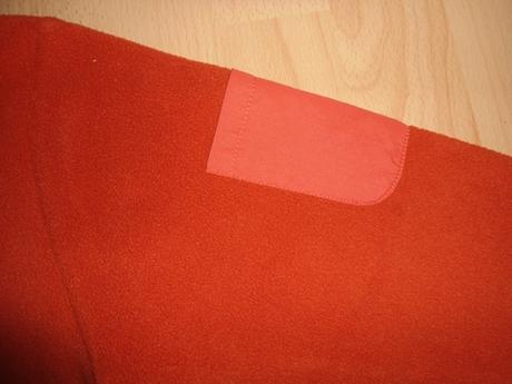 Oranzova mikinka, frog,110