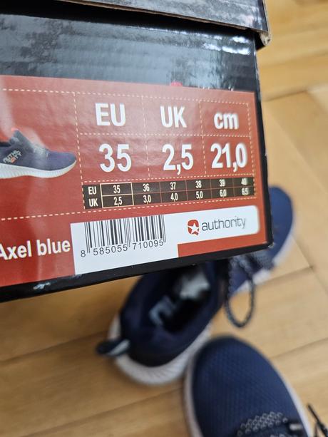 Tenisky, authority,35