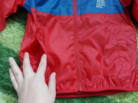 Bunda do dažďa, 134