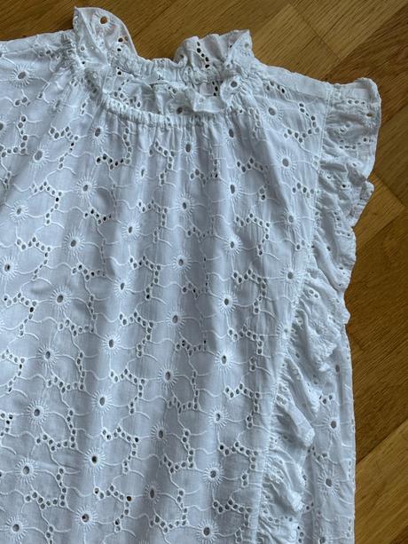 Madeirový top jakes, 36