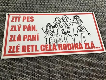 Tabuľka - cela rodina zlá,