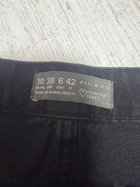 Čierne riflove kraťasy, primark,m