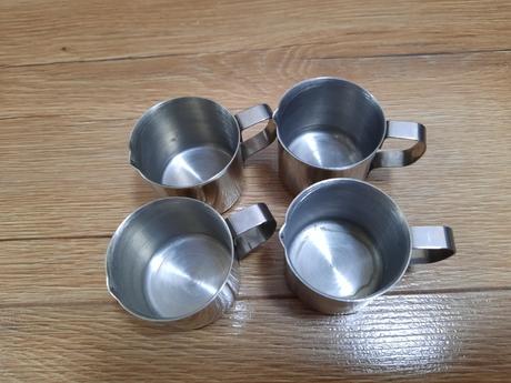 Nerezové mini hrnčeky na smotanu, 