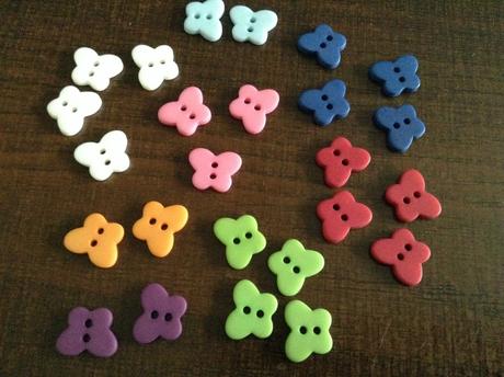 Veselé gombíky pre detičky,