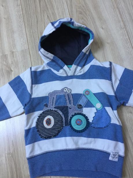 Mikina s bagrom, next,98