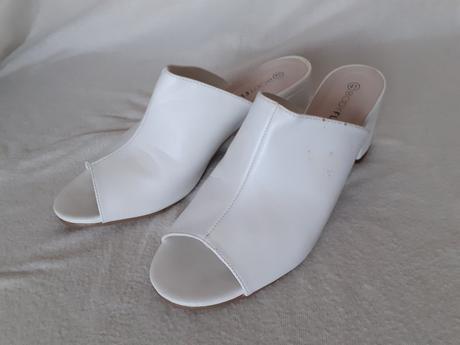 Dámske nové biele vsuvky body flirt č.41, 41