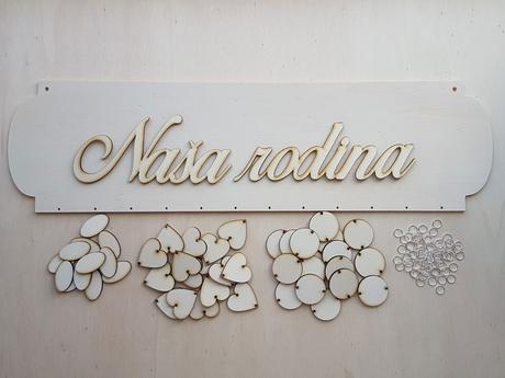 Rodinný kalendár a-rôzne nápisy,