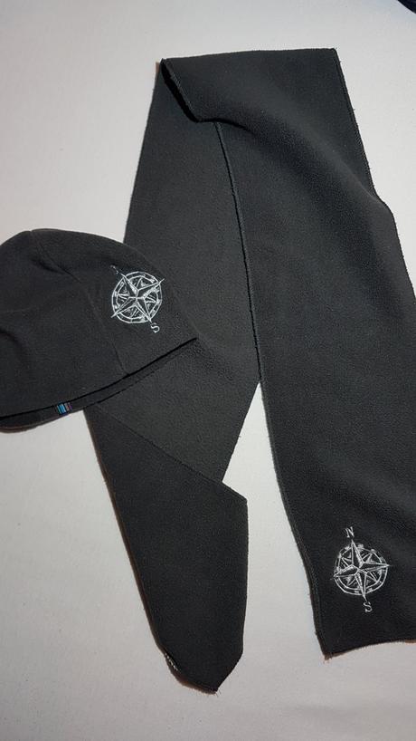 Predám súpravu čiapka so šálom a rukavicami, o'neill,92