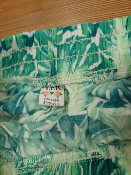 Letná sukňa s vreckami, 134