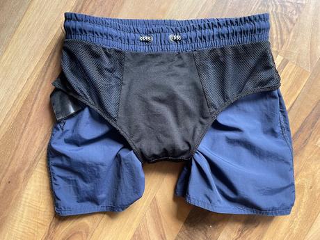 Plavky zn. protest, 140