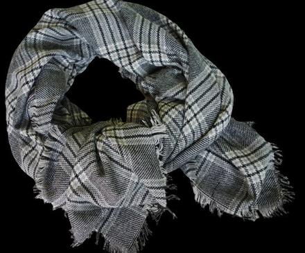 Veľký kockovaný šál, 