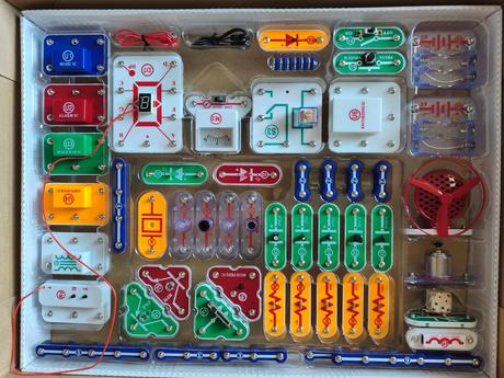 Elektronická stavebnica boffin 750, 