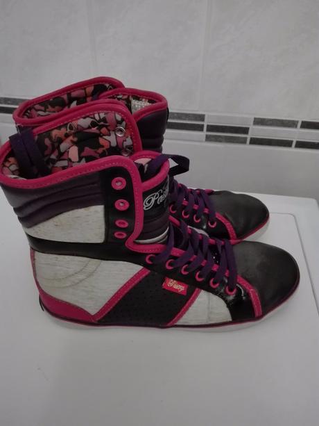 Kotnikové topánky, 37