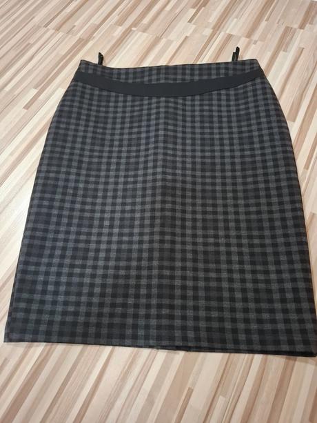 Kockovaná sukňa, l